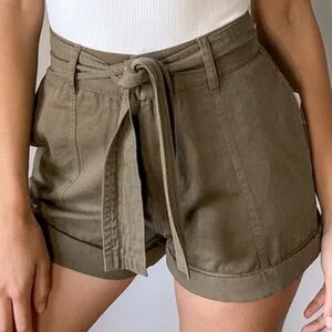 Billabong olive shorts